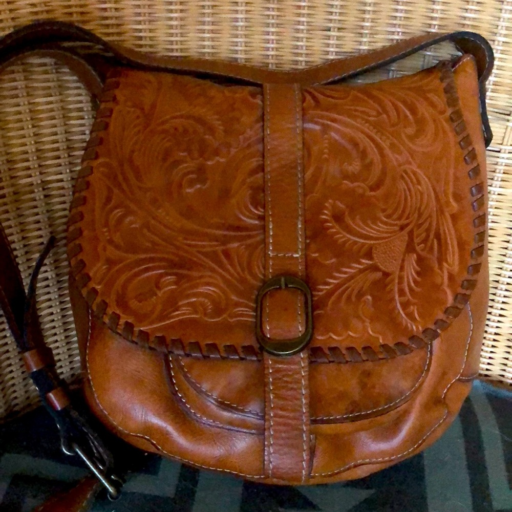 Patricia Nash bucket cross body bag. EUC